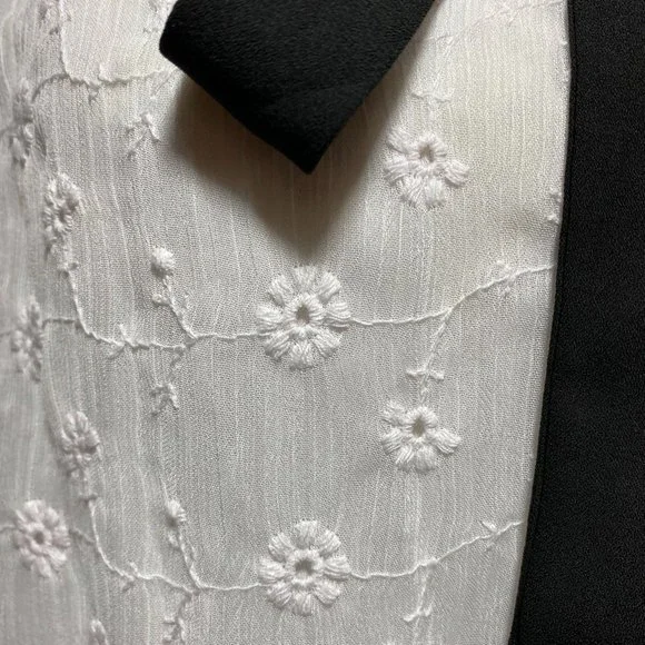 SOLD! CeCe Tie Neck & Cuffs Floral Eyelet Top In Soft Ecru size PL White - Picture 7 of 8